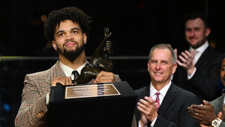 Caleb Williams osvojio Heisman trofej